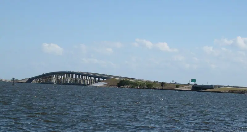 The Pineda Causeway crossing the Indian River near Suntree, Florida